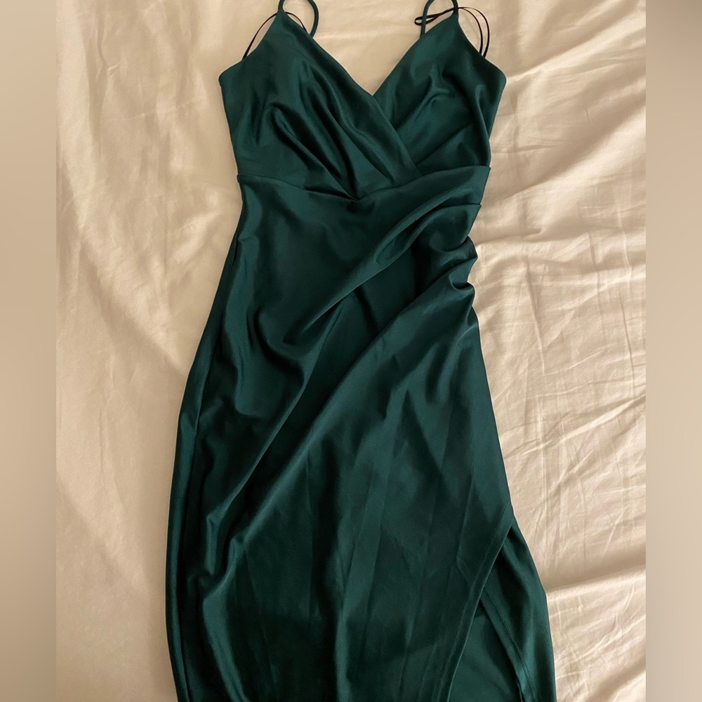 dark greet v-neck dress
